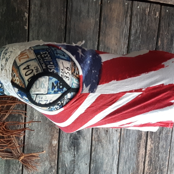American flag tank with crochet back - Picture 3 of 4